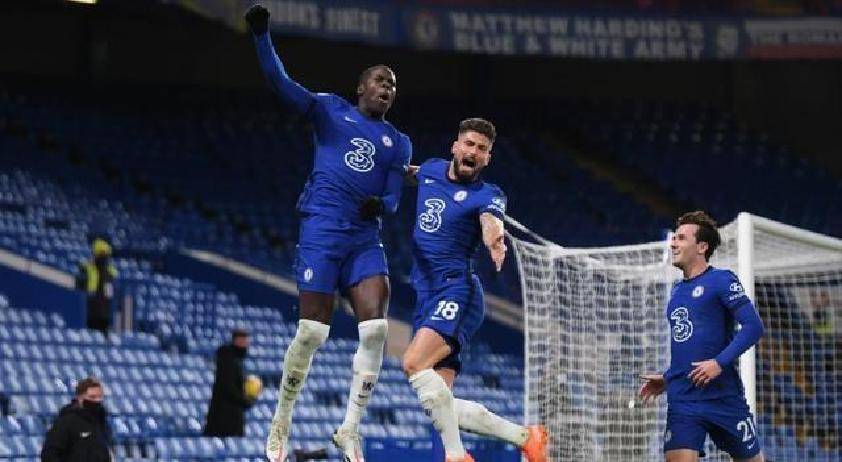 易游体育 -包含本菲卡训练开放日，冲刺阶段篮板制胜引欢呼，社区盾在即，赛程密集仍需轮换的词条